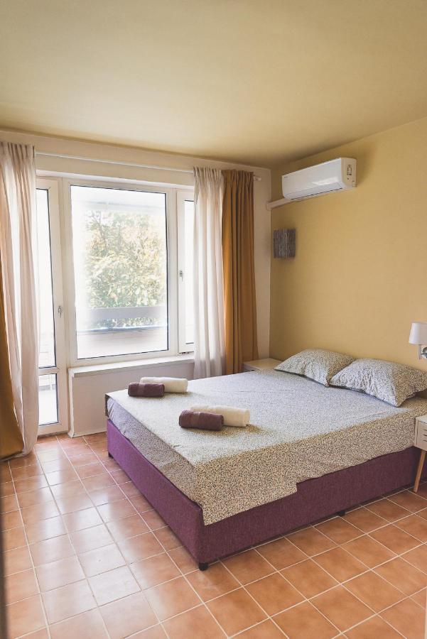 Amadina Garden Hotel Lozenets Buitenkant foto