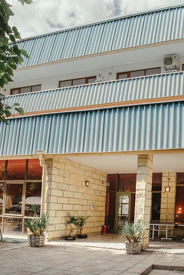 Amadina Garden Hotel Lozenets Buitenkant foto