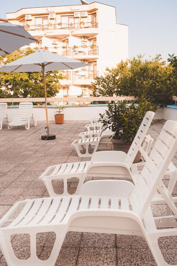 Amadina Garden Hotel Lozenets Buitenkant foto