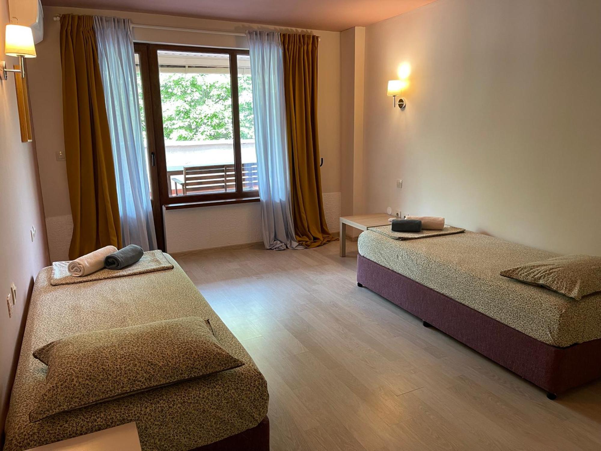 Amadina Garden Hotel Lozenets Buitenkant foto