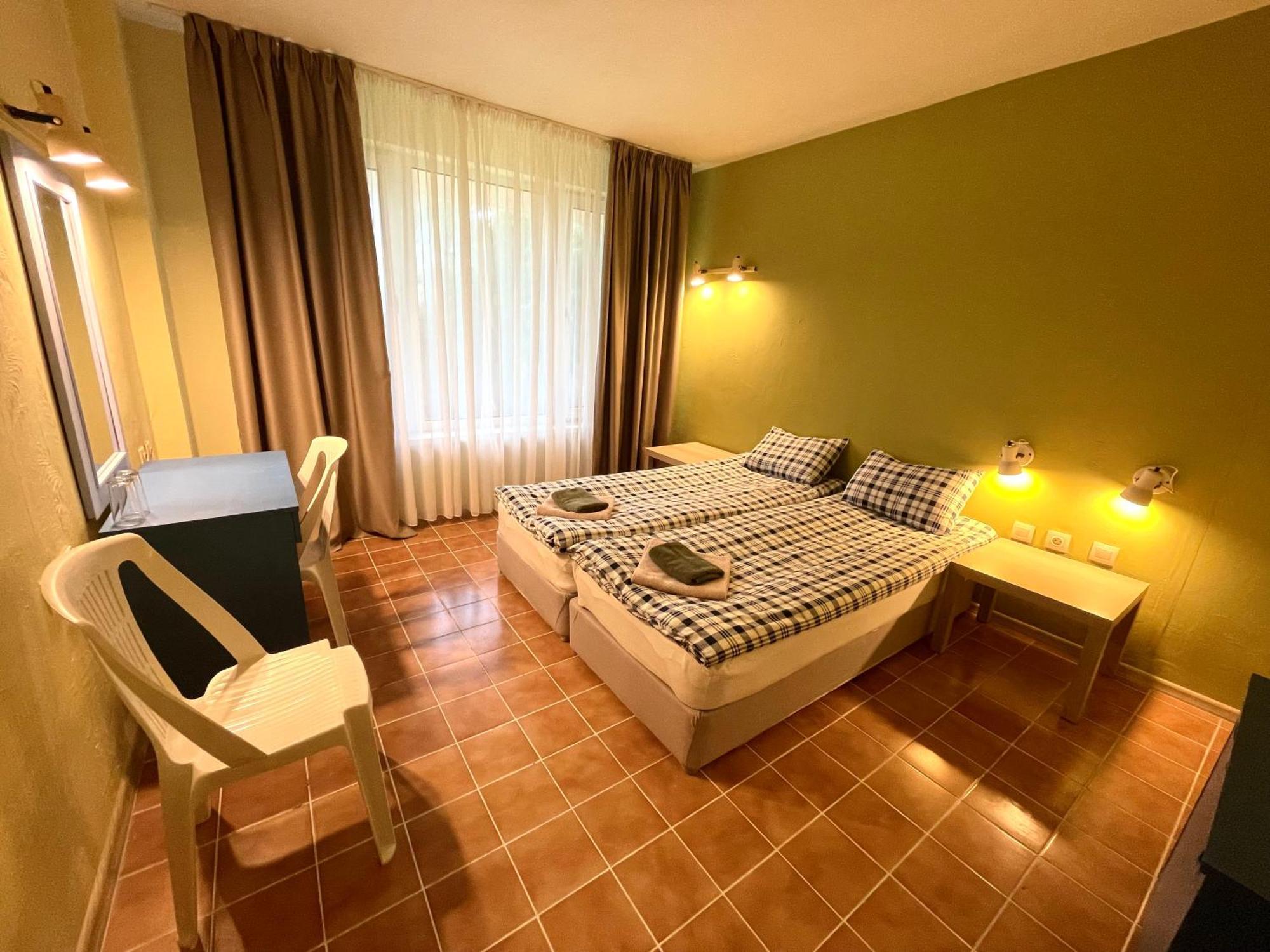 Amadina Garden Hotel Lozenets Buitenkant foto